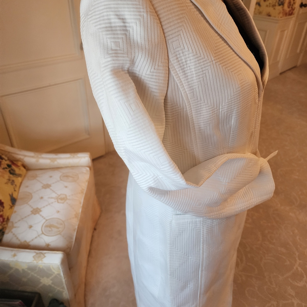Calvin Klein Textured White Blazer - Picture 2 of 5